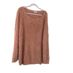 Easel eyelash sweater size M/L fuzzy light pink long sleeves comfortable cozy.​​